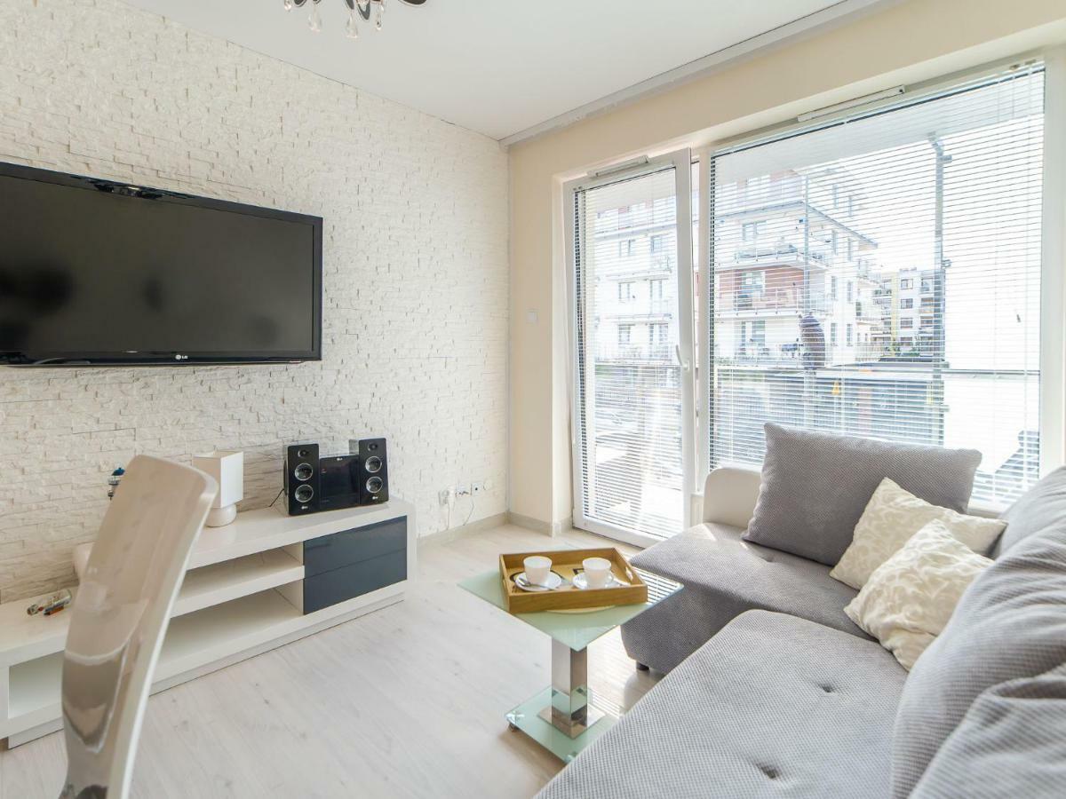 Color Apartments Apartament Black & White Колобжег Экстерьер фото